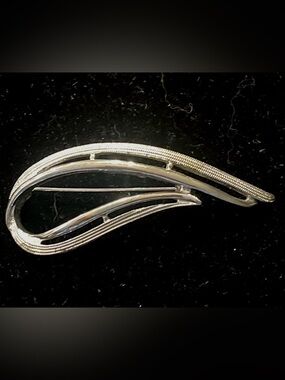 Sarah Coventry Silver-Tone Teardrop Swirl Brooch